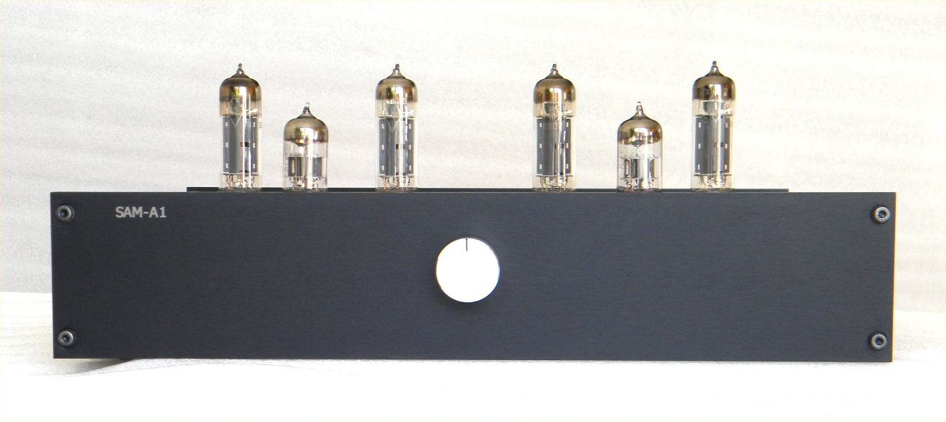 Picture of a valve amplifier